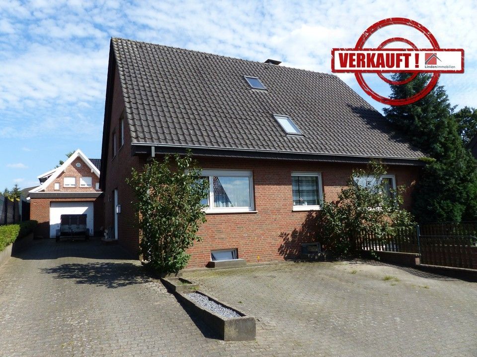 Gepflegtes Zweifamilienhaus mit Vollkeller in ruhiger Siedlungslage! Gepflegtes Zweifamilienhaus mit Vollkeller in ruhiger Siedlungslage!